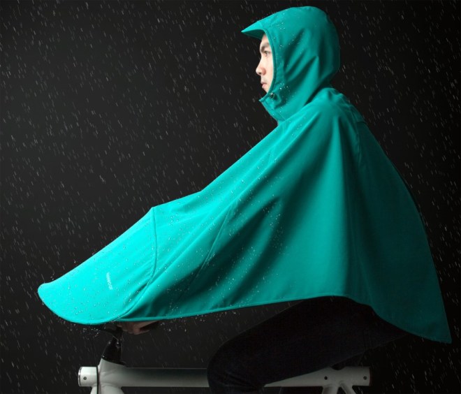 Boncho, the rain cape for your bike!